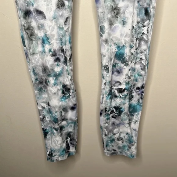 Lululemon Unlimit High-Rise Tight 25" Kaleidofloral Multi - Picture 5 of 11